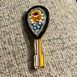 Vtg Italian mosaic pin